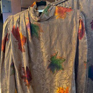 Vintage 80s 100% Silk Ciao Sport LS Blouse/Skirt with Fabulous Details